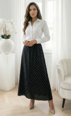 Fusta lunga neagra cu buline si aspect satinat