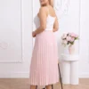 fusta-lunga-plisata-roz-cu-talie-elastica