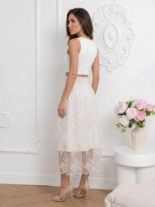 fusta-midi-din-dantela-crem-cu-talie-inalta-si-broderie-florala