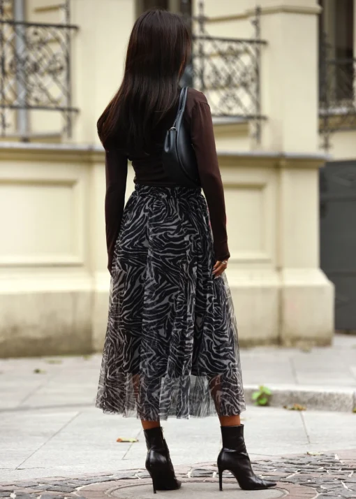 fusta-midi-din-tull-cu-imprimeu-animal-print-alb-negru