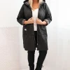 geaca-lunga-neagra-matlasata-marime-mare-cu-gluga-si-detalii-leopard