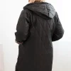 geaca-lunga-neagra-matlasata-marime-mare-cu-gluga-si-detalii-leopard