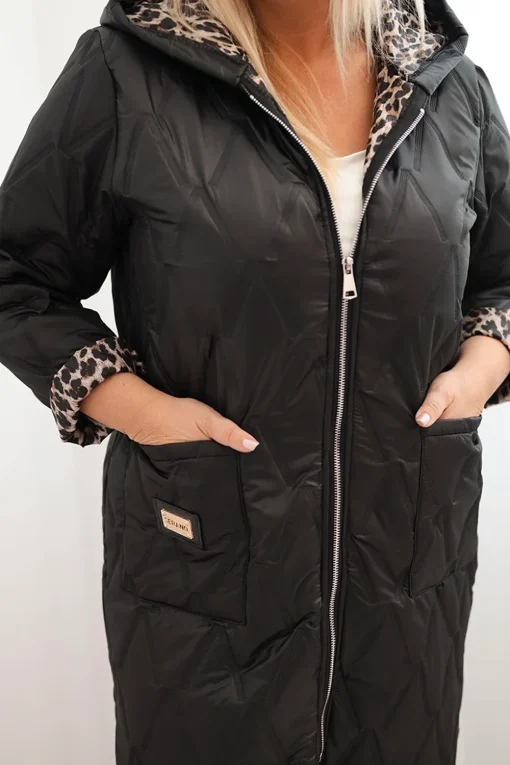geaca-lunga-neagra-matlasata-marime-mare-cu-gluga-si-detalii-leopard