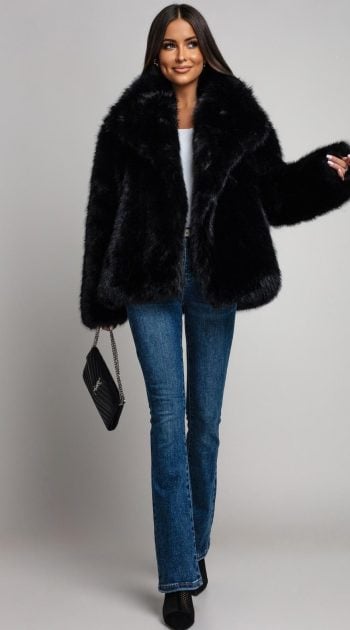 geaca-neagra-eleganta-din-blana-cu-guler-amplu