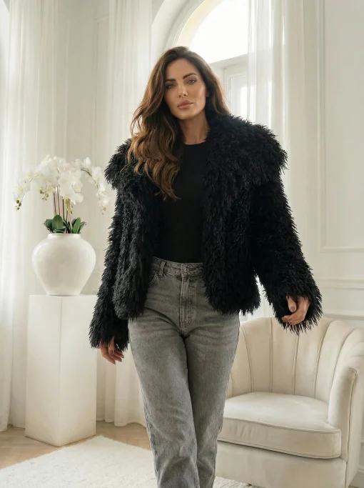 jacheta-din-blana-artificiala-neagra