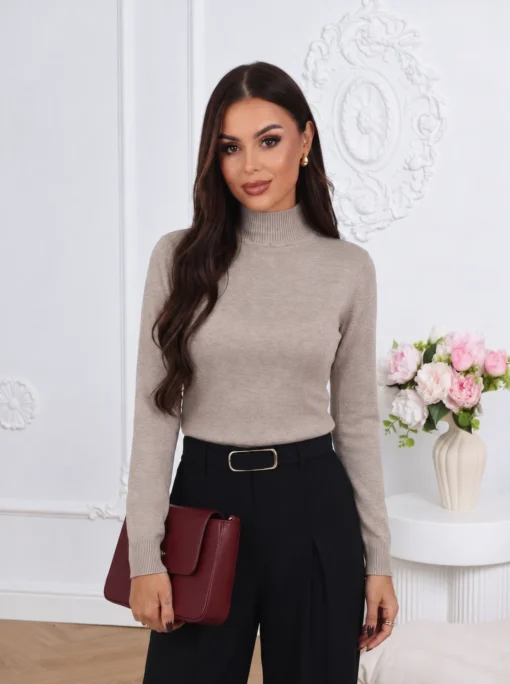maleta-eleganta-din-tricot-fin-cu-guler-inalt