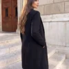 palton-elegant-cambrat-din-stofa-cu-rever-clasic