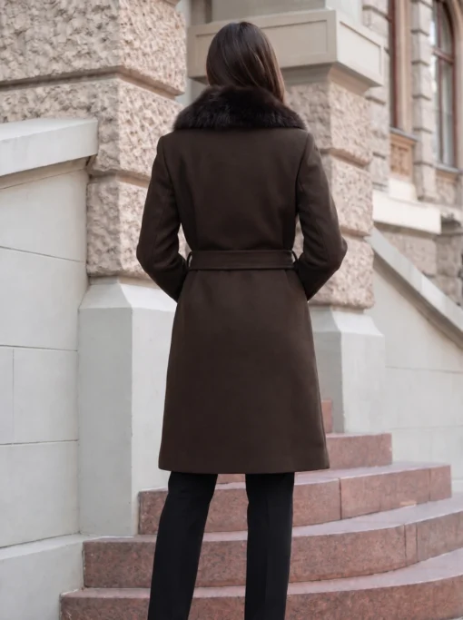 palton-elegant-cu-guler-bogat-din-blana-si-cordon-in-talie