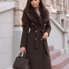 palton-elegant-cu-guler-bogat-din-blana-si-cordon-in-talie