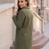 palton-elegant-cu-rever-crestat-si-inchidere-cu-nasture