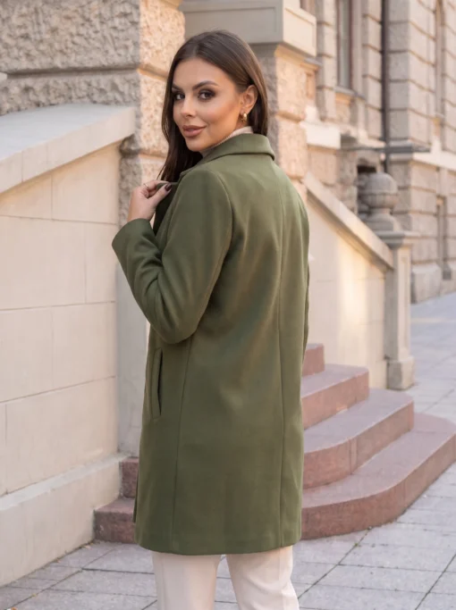 palton-elegant-cu-rever-crestat-si-inchidere-cu-nasture