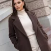 palton-elegant-cu-rever-crestat-si-inchidere-cu-nasture