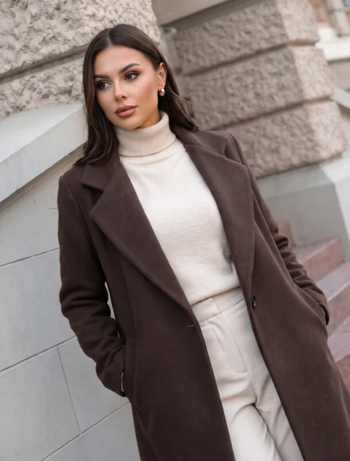 palton-elegant-cu-rever-crestat-si-inchidere-cu-nasture