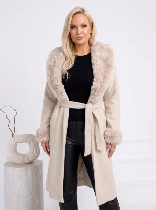 palton-elegant-din-tricot-pufos-cu-guler-si-mansete-din-blana