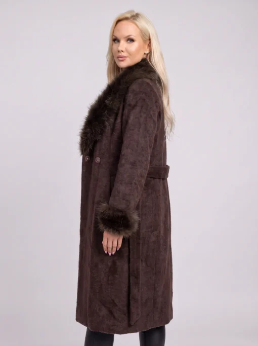 palton-elegant-din-tricot-pufos-cu-guler-si-mansete-din-blana