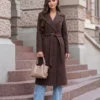 palton-lung-elegant-din-stofa-fina-cu-captuseala-rever-amplu-si-cordon-in-talie