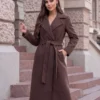 palton-lung-elegant-din-stofa-fina-cu-captuseala-rever-amplu-si-cordon-in-talie