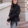 palton-scurt-elegant-din-stofa-fina-cu-guler-inalt-si-cordon-in-talie