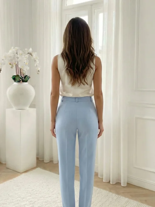 pantaloni-bleu-eleganti-cu-croiala-conica