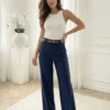 pantaloni-bleumarin-cu-curea-si-croiala-dreapta