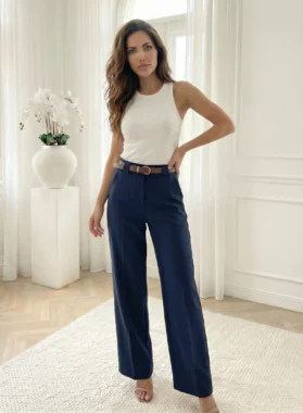 Pantaloni bleumarin cu curea si croiala dreapta