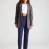 pantaloni-bleumarin-cu-talie-inalta-incretita-si-pliuri