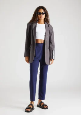 Pantaloni bleumarin cu talie inalta incretita si pliuri