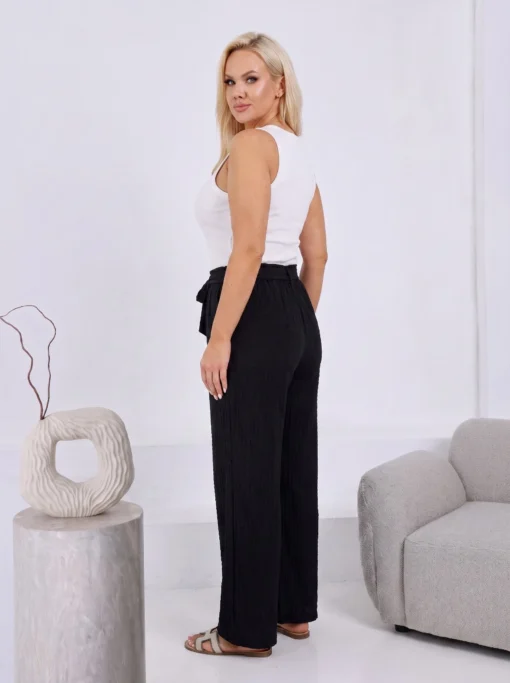 pantaloni-cu-textura-incretita-cordon-si-croi-larg