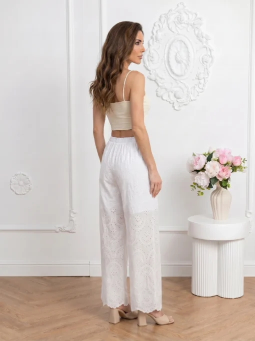 pantaloni-dama-albi-wide-leg-cu-broderie-si-talie-elastica