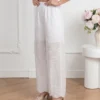 pantaloni-dama-albi-wide-leg-cu-broderie-si-talie-elastica