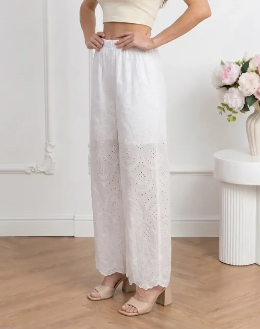 pantaloni-dama-albi-wide-leg-cu-broderie-si-talie-elastica
