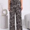 pantaloni-dama-wide-leg-cu-imprimeu-alba-negru-si-talie-elastica