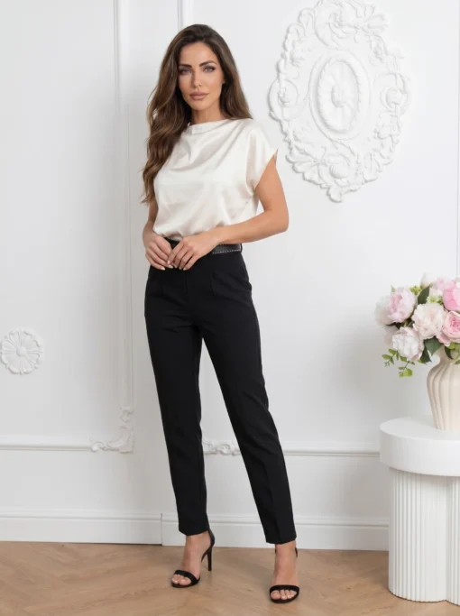 pantaloni-eleganti-conici-cu-curea-decorativa-si-talie-inalta