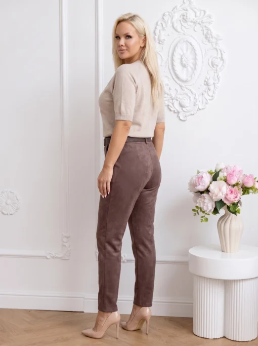 pantaloni-eleganti-cu-aspect-catifelat-si-curea-inclusa
