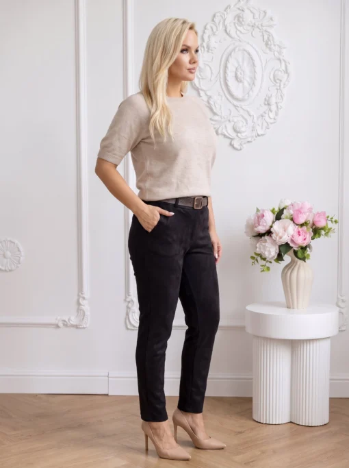 pantaloni-eleganti-cu-aspect-catifelat-si-curea-inclusa
