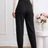 pantaloni-eleganti-cu-talie-inalta-cordon-si-pense-frontale