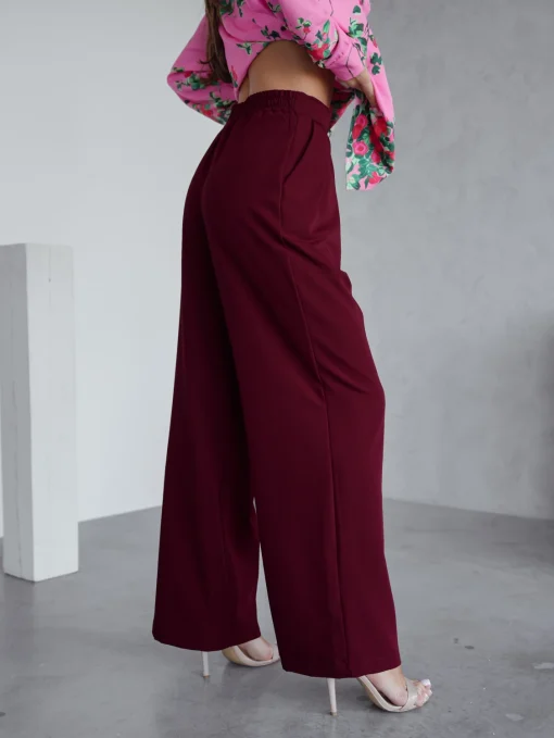pantaloni-evazati-eleganti-cu-talie-inalta-elastica-burgundy