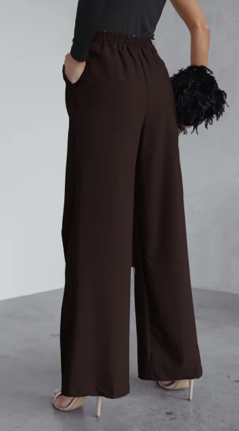pantaloni-evazati-eleganti-cu-talie-inalta-elastica-maro-ciocolatiu