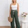 pantaloni-kaki-din-vascoza-cu-talie-inalta-si-cordon