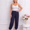 pantaloni-lejeri-cu-manseta-elastica-si-pense