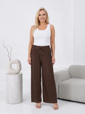 Pantaloni plisati cu croi larg si talie elastica