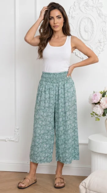 pantaloni-vaporosi-cu-imprimeu-floral-si-talie-elastica