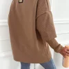 pardesiu-oversize-maro-cu-guler-dublu-si-maneci-tricotate