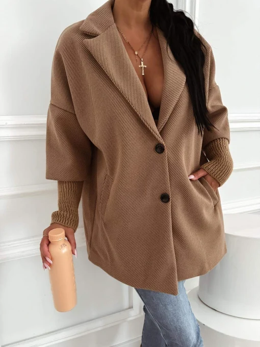 pardesiu-oversize-maro-cu-guler-dublu-si-maneci-tricotate