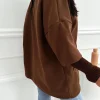 pardesiu-oversize-maro-inchis-cu-guler-dublu-si-maneci-tricotate