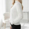 pulover-alb-elegant-cu-perle-decorative-si-guler-inalt