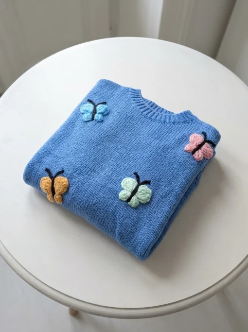 pulover-albastru-cu-fluturi-colorati-3d