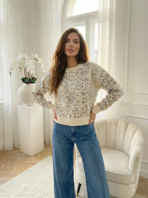pulover-bej-elegant-dama-cu-aplicatii-din-paiete