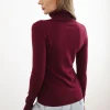 pulover-bordo-cu-guler-inalt-si-maneca-lunga