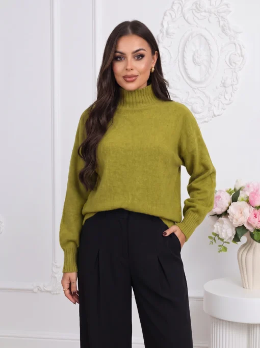 pulover-din-tricot-cu-guler-inalt